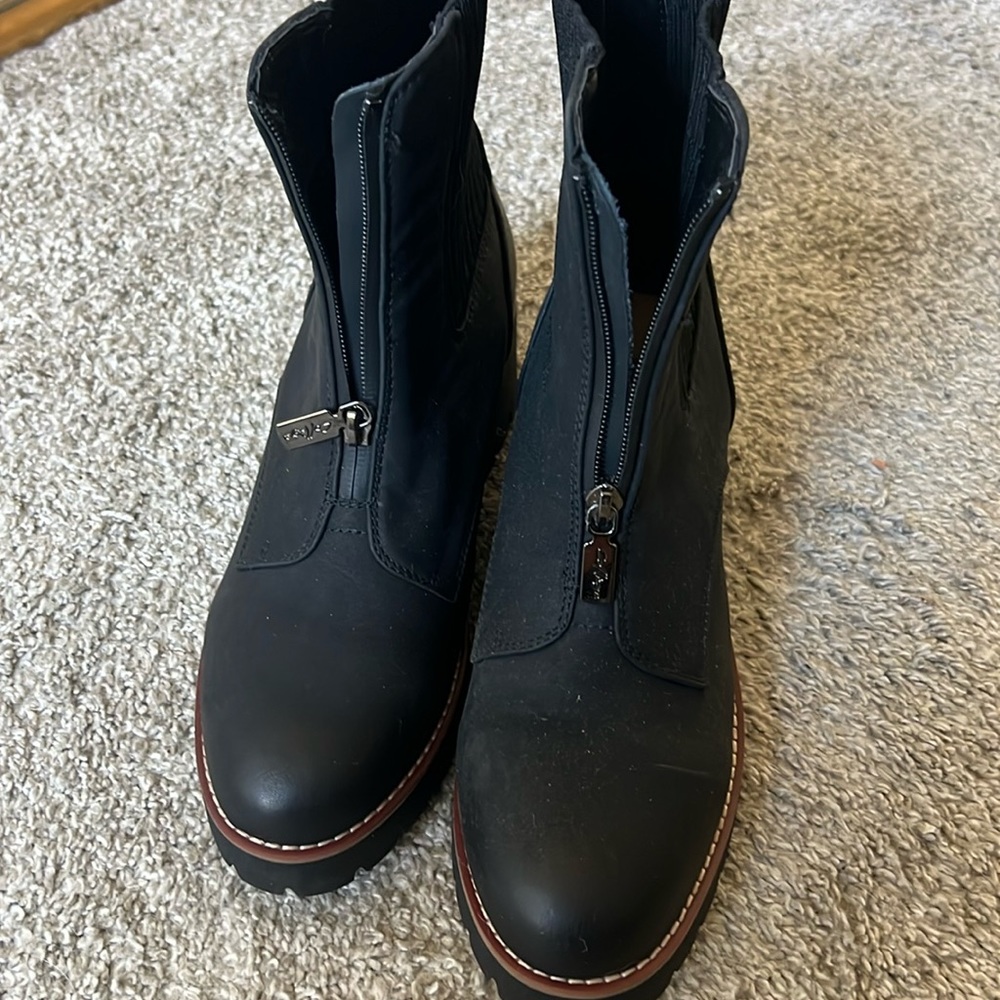 Adorable boots!